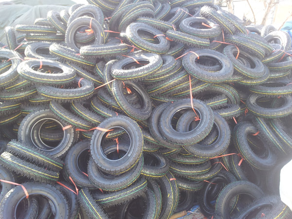 3.00-8足球花好膠外胎