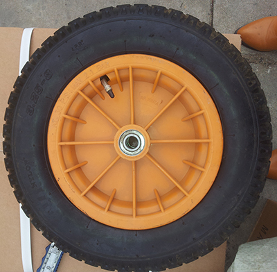 3.25-8塑料輪輻橡膠充氣輪